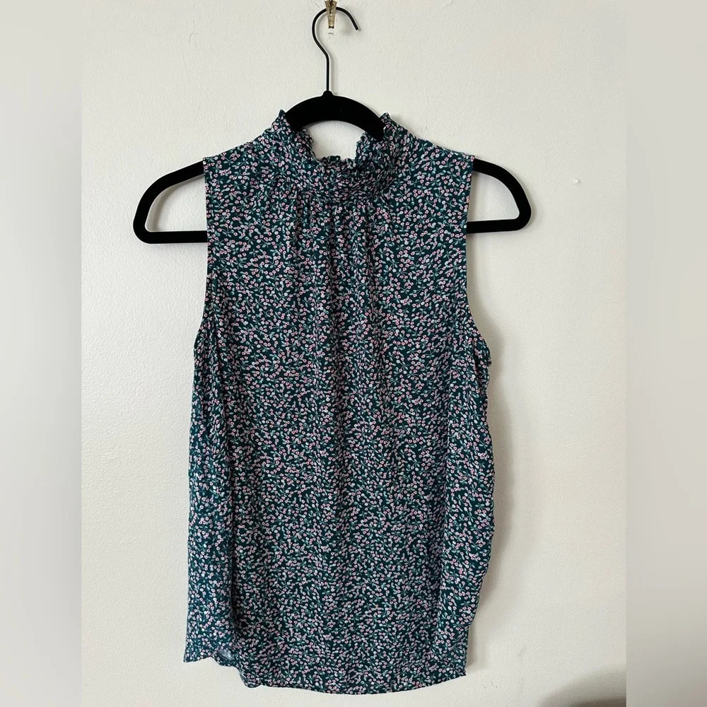 Loft Medium Sleeveless High Neck Hunter Green Patterned Blouse